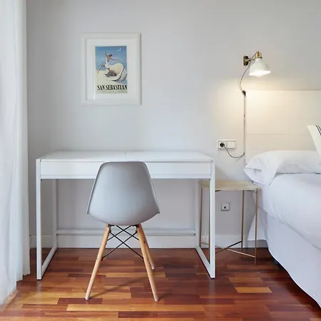 Apartment Always Easy I Escolta Real