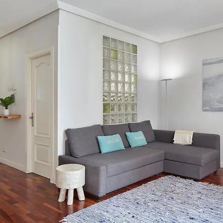 Apartment Always Easy I Escolta Real
